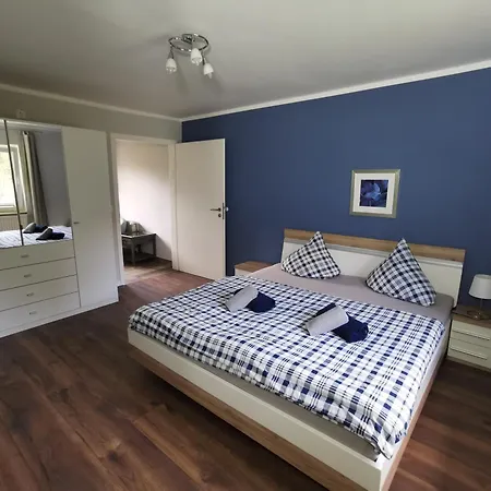 06 Grashuepfer - Hof Wiesengrund * Parchtitz