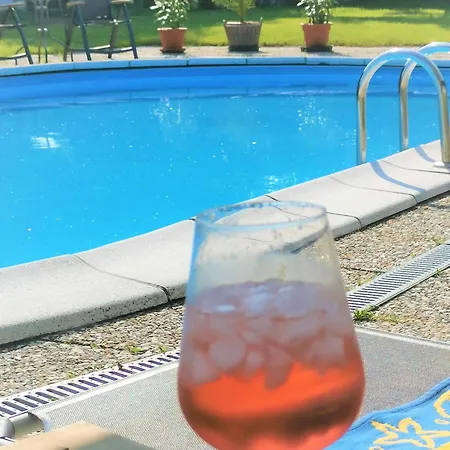 06 Grashuepfer - Hof Wiesengrund * Parchtitz