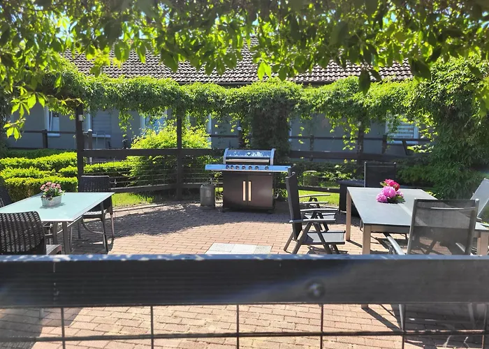 06 Grashuepfer - Hof Wiesengrund Lägenhet Parchtitz